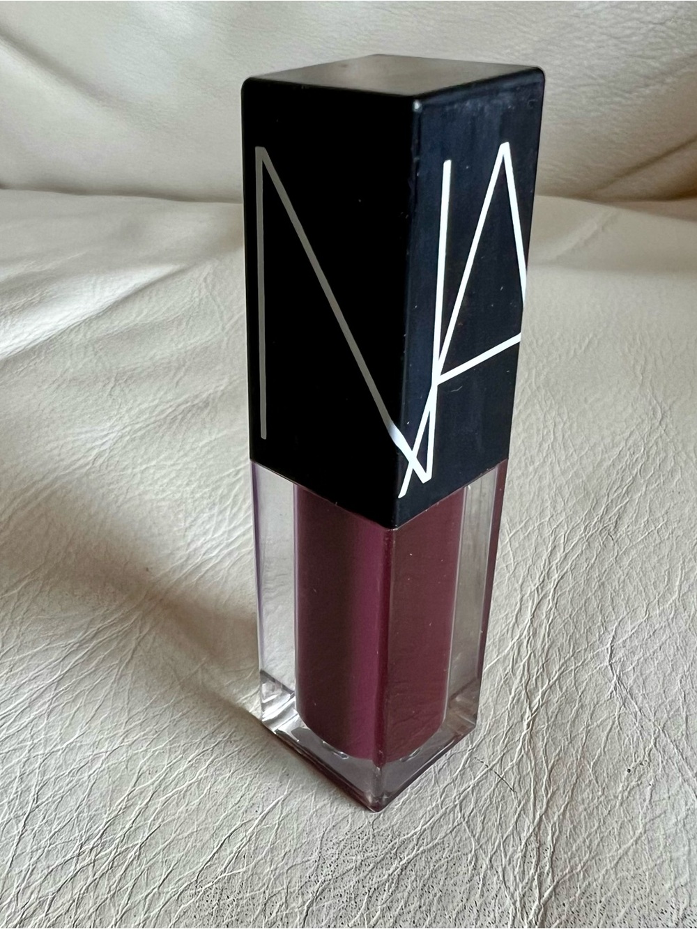 NARS Liquid Lipstick Mind Game Velvet Lip Glide TOY Deep Berry Plum Shade